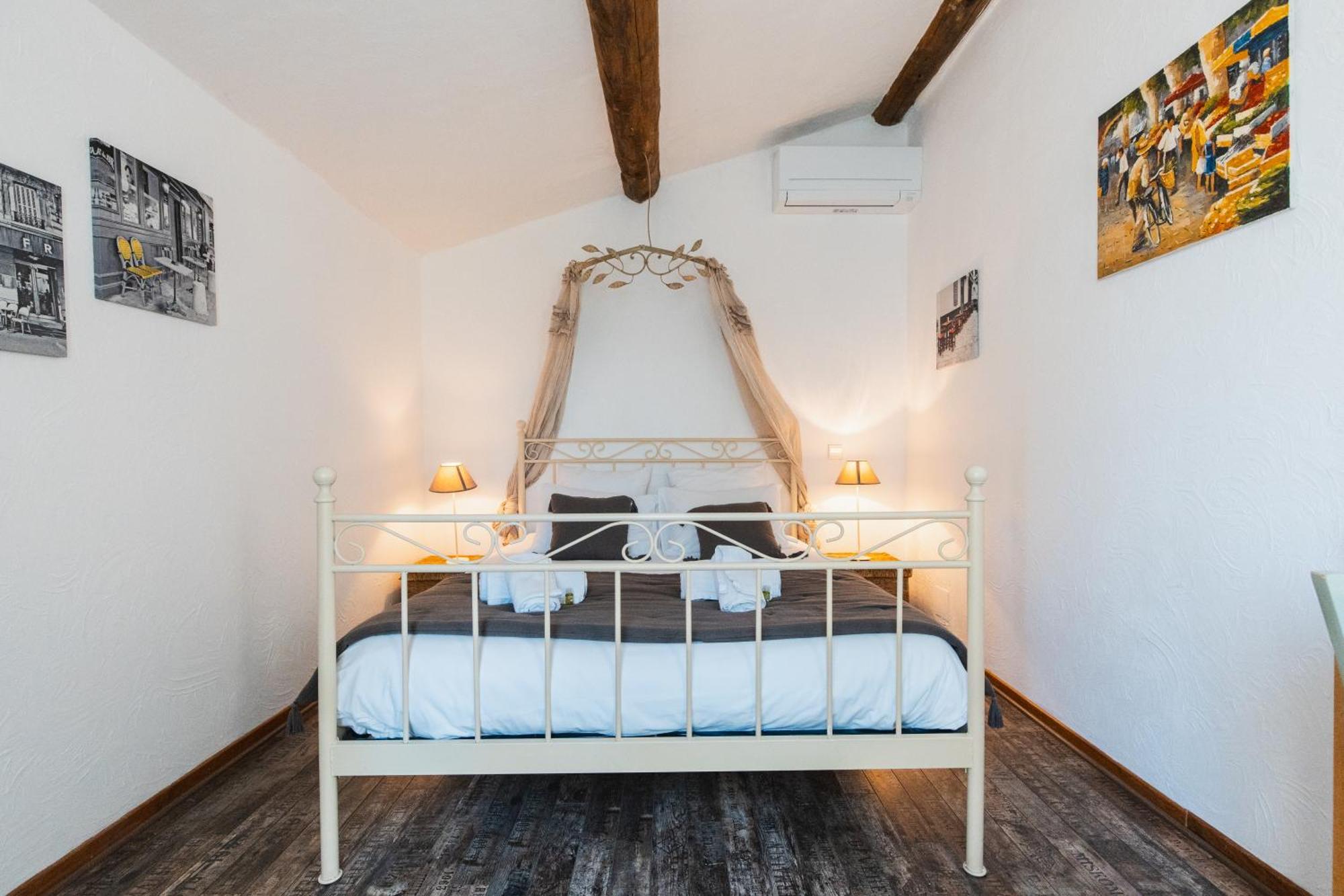 Chambre D'Hotes - B&B - Fleur De Coton Chez Manon En Luberon Lagnes Exterior foto